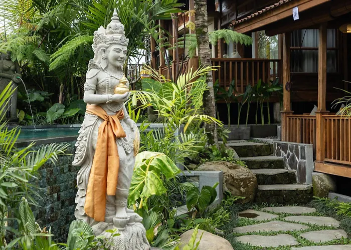 Edge Of By Genuinehost * Ubud